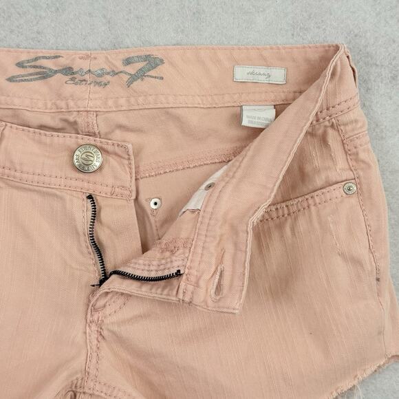 Seven7 Women’s Pink Peach Fray-Hem Denim Shorts Size 8 Stretch Cut Off - Picture 10 of 15